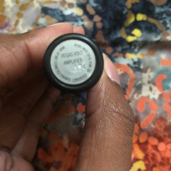 Mac Lipstick - Picture 2 of 2